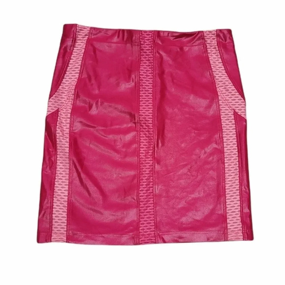 Koral Lustrous Hot Pink Mini Skirt - Picture 5 of 9